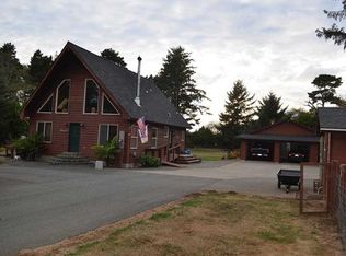 12541 Mouth Smith Rvr Rd, Smith River, CA 95567