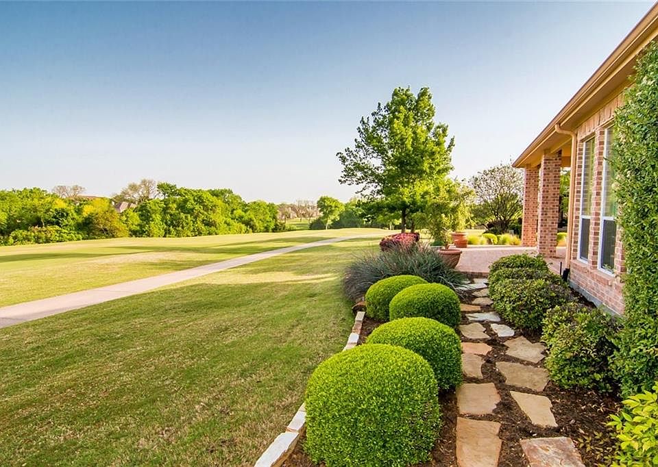 1st image of 373 Southern Hills Dr