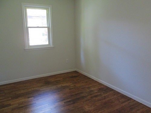 5th image of 5414 Mick Ave SE