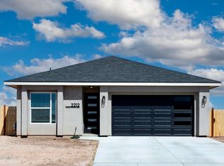 2212 Caddyshack Ln, Winslow, AZ 86047
