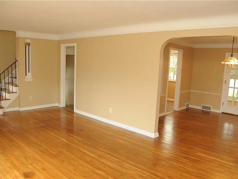 1158 Castleton Rd — Photo 14