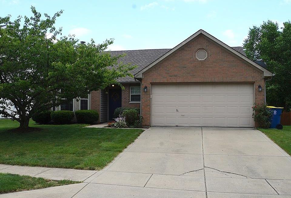 1st image of 10107 Alexia Dr