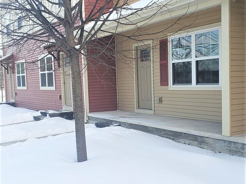 1st image of 4 Linden Ln