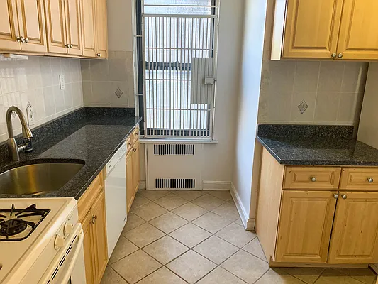 Rented by Showcase Realty | media 1