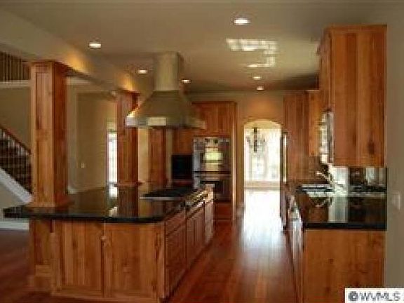 Spacious Kitchen