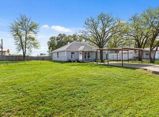1813 Pioneer Rd, Granbury, TX 76049