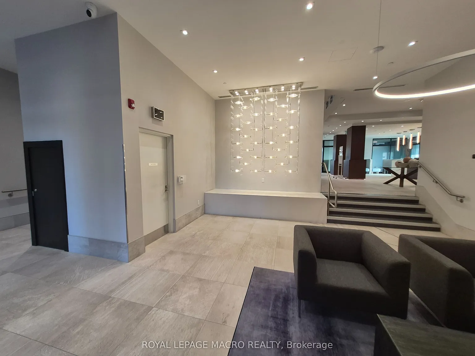 1 bed, $2,000 — Photo 1
