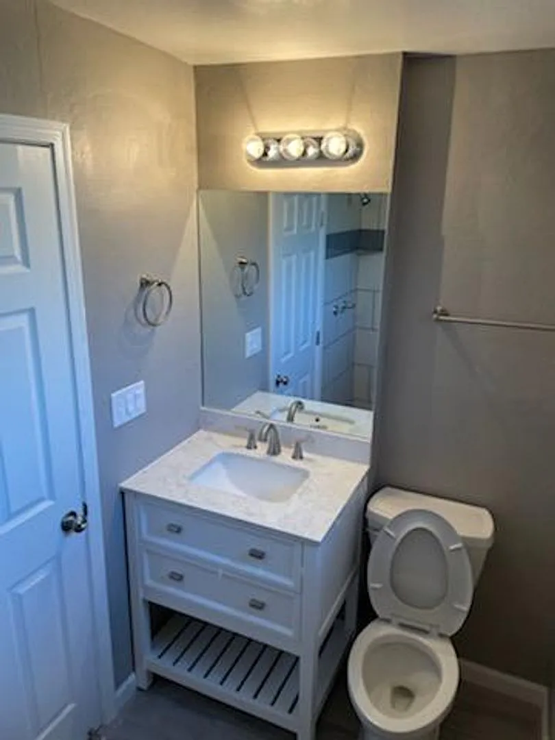 newly renovated 1bd 1 bth unit in phx — Photo 2