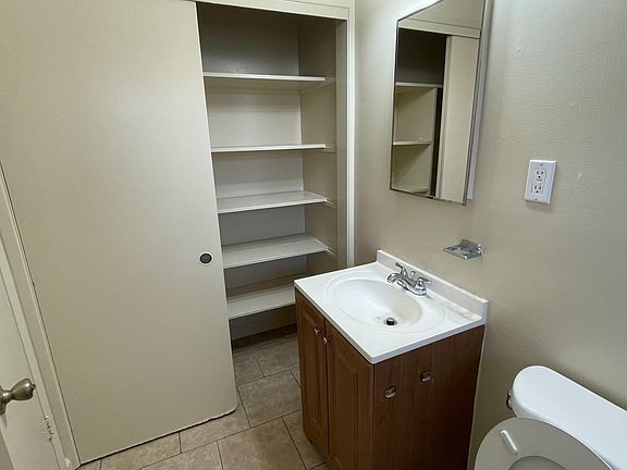 5th image of 1530 Ebener St #4