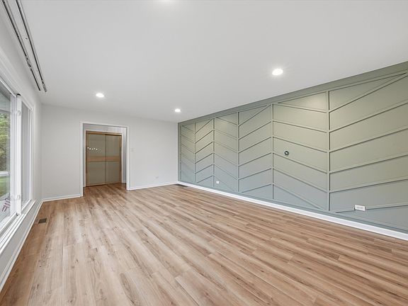 4th image of 3585 Beckwith Ln