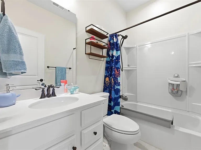 7402 Chestnut Way — Photo 29