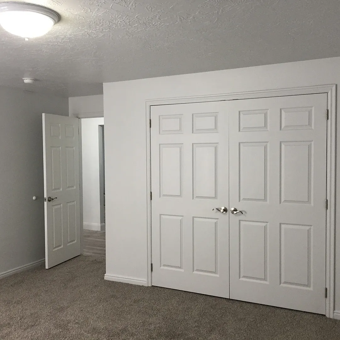 311 N 700 W — Photo 2