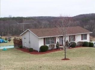 160 Simon Dr, Butler, PA 16002