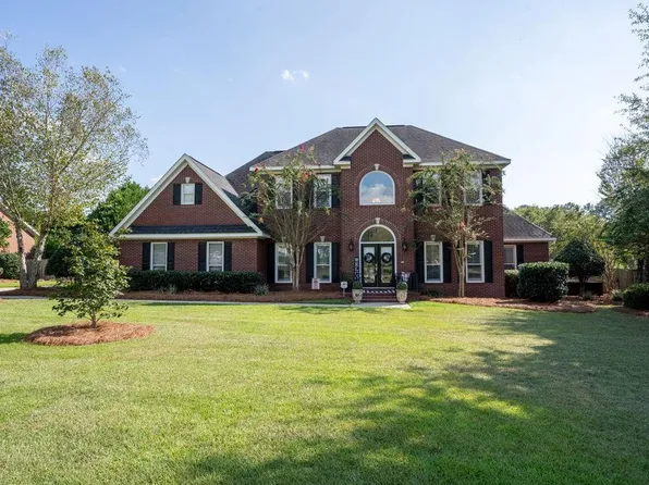 202 Inverness Dr, Dothan, AL 36305