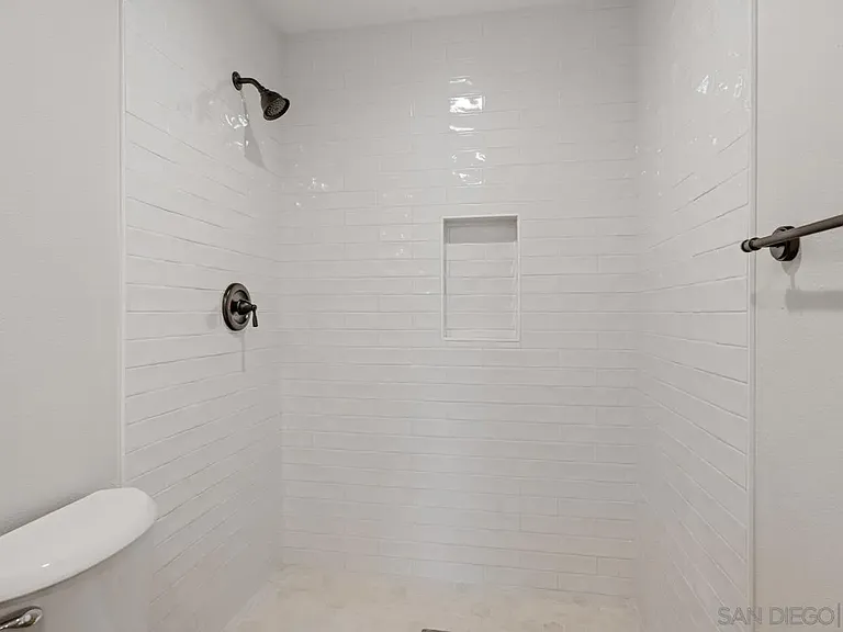 1489 Fern Ave #1 — Photo 19