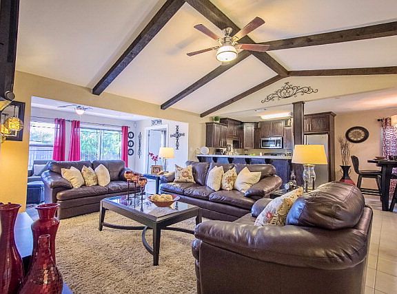 4th image of 2701 Esperanza Ln
