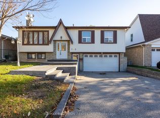 105 White Heather Blvd, Toronto, ON M1V1P9