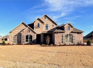 3030 Night Heron Dr, Fayetteville, AR 72704