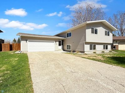 3122 Chelsea Ave S, Moorhead, MN, 56560