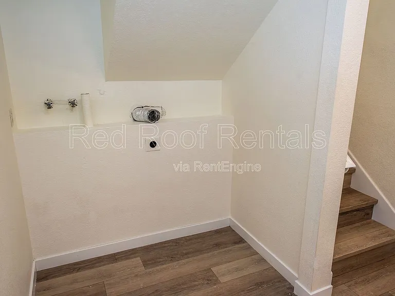 1418 Tule Lake Dr S — Photo 21