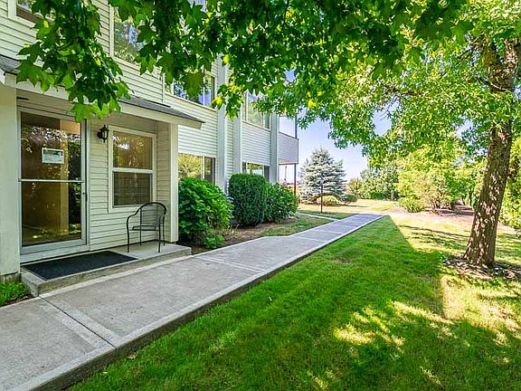 Side entry & walkway