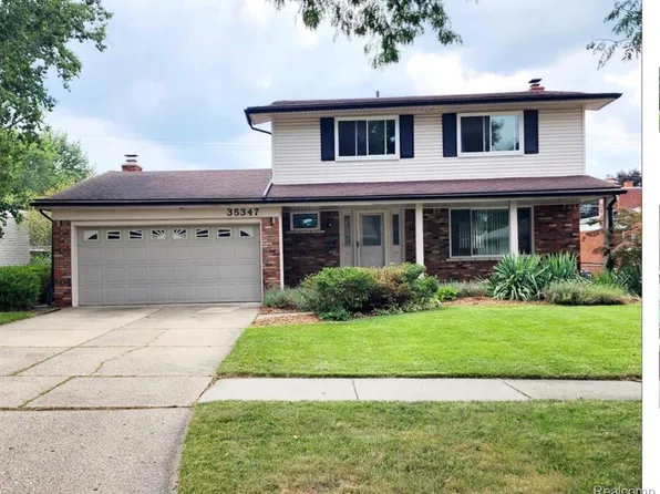 35347 Alta Vista Dr, Sterling Heights, MI 48312