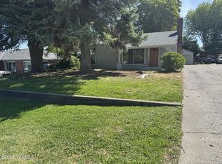 313 N 27th Ave, Yakima, WA 98902