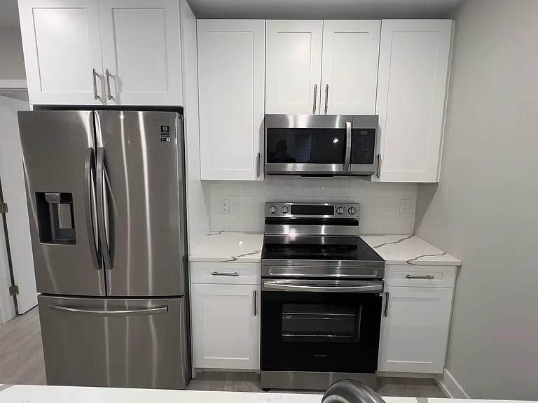 649-1 N 35th St #201 — Photo 21