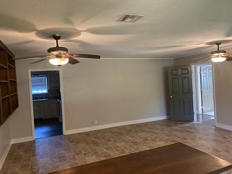 1818 W Cedar St — Photo 6