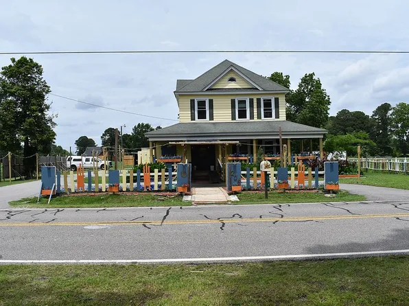 204 S Commerce St, Powellsville, NC 27967