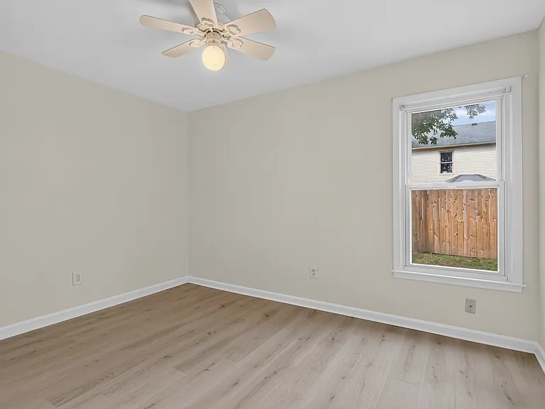 1901 Stillwood Ln — Photo 17