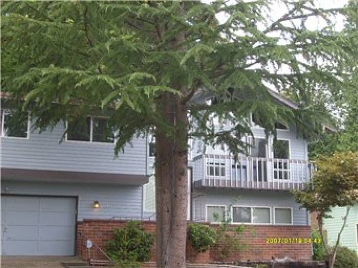 1st image of 2803 177th Ave NE