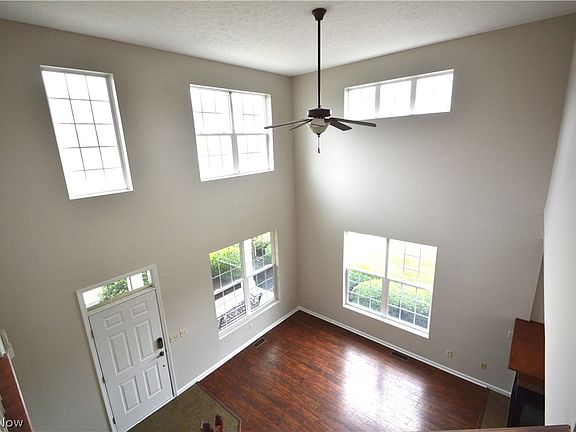 5th image of 2366 Country Club Dr