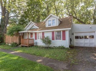 1514 Northcliffe Rd, Syracuse, NY 13206