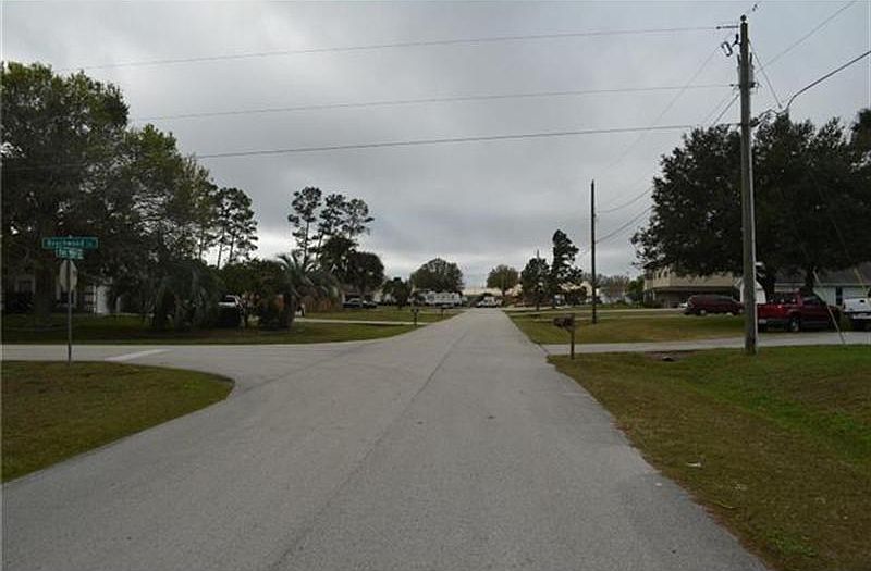 2nd image of 2320 Oak Wind Ct