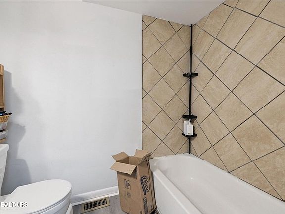 4th image of 400 W 2nd Ave #1