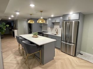 (Undisclosed Address), Chicago, IL 60615