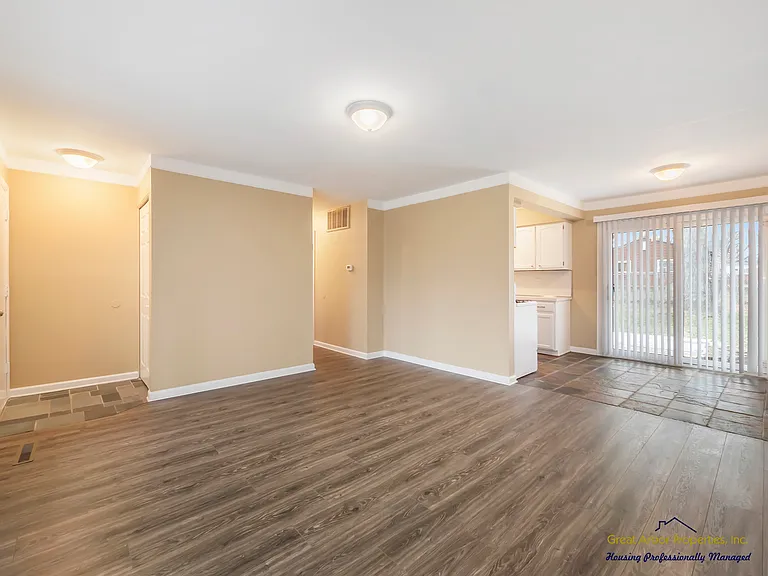 1088 Studebaker Ave — Photo 16