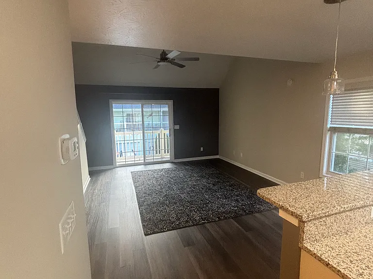 Colonial Dr — Photo 12