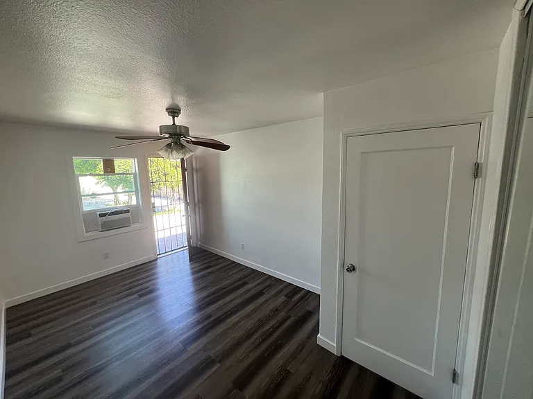 894 Washington Ave #1 — Photo 5