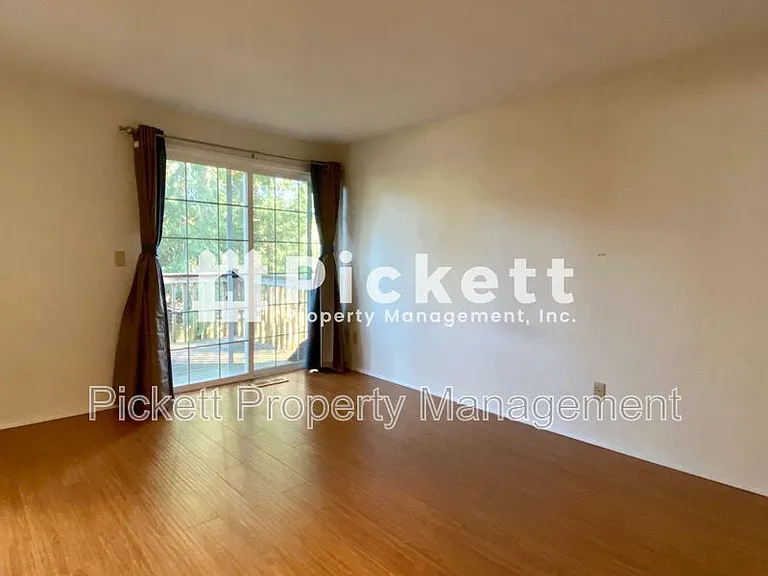 7293 Pheasant Cir NE — Photo 17