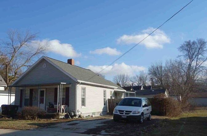 2nd image of 1004 W Olive St