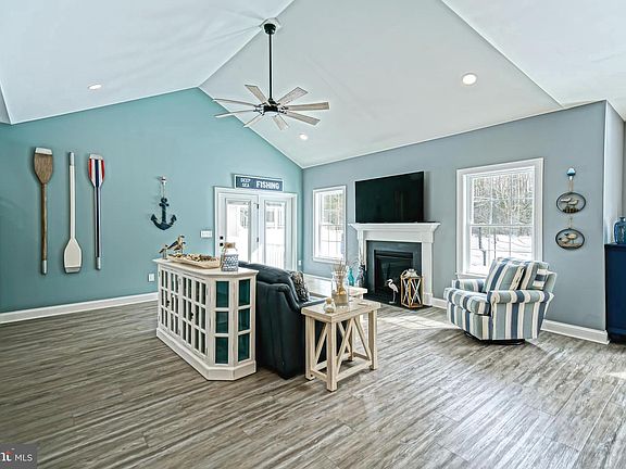 3rd image of 29143 Finch Ln