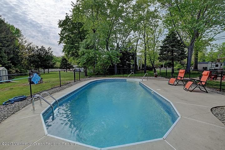 2nd image of 21 Dover Pl