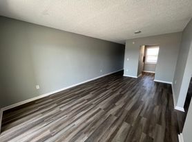 2605 NW 135th St