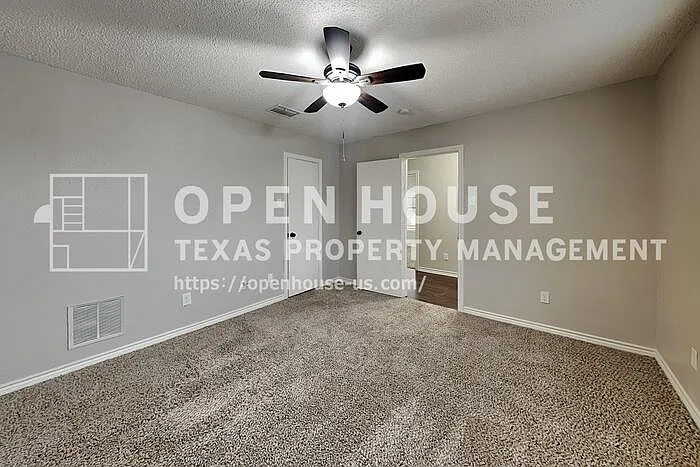 2512 Melissa Ln — Photo 13
