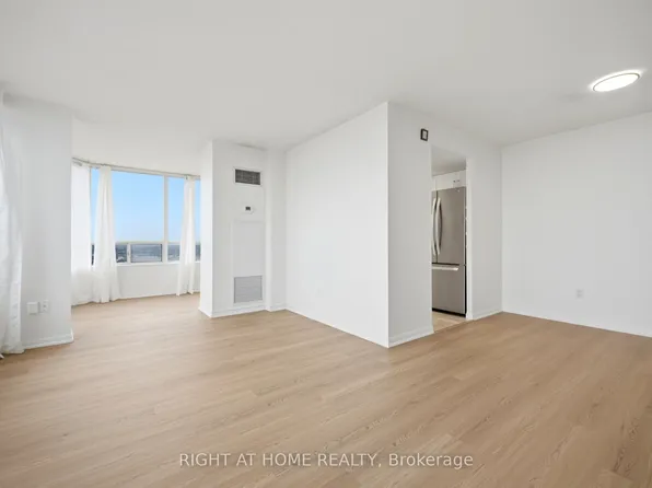 550 Webb Dr, Mississauga, ON