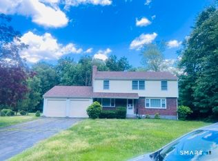 15 Butternut Drive, Bloomfield, CT 06002