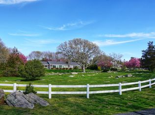 31 Bumblebee Hill Rd, Falmouth, MA 02540