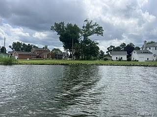 1st image of 9510 Buckingham White